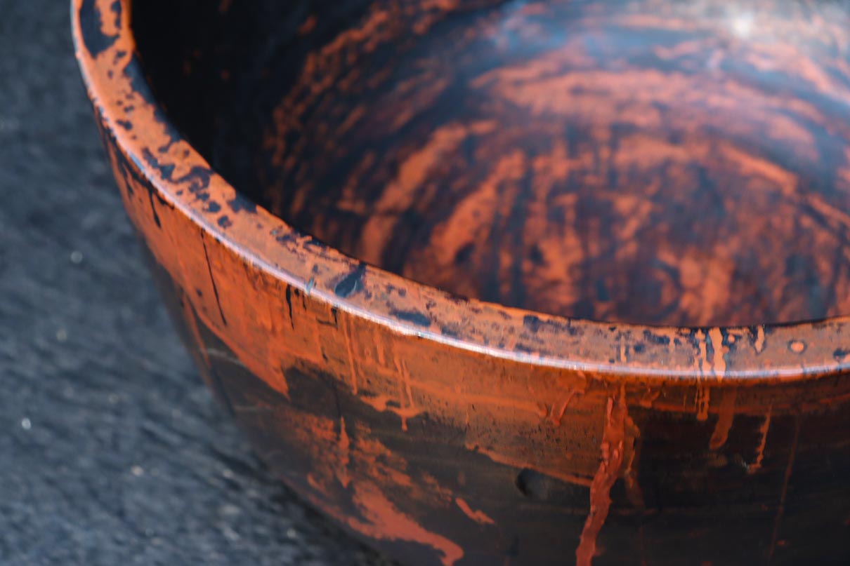 漆の味わいが時代を感じさせる鉢　DC7754