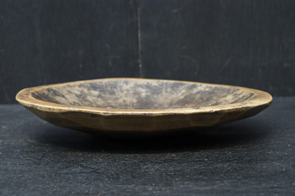 時代を重ねた面持ちあるまゆ皿　DC7758