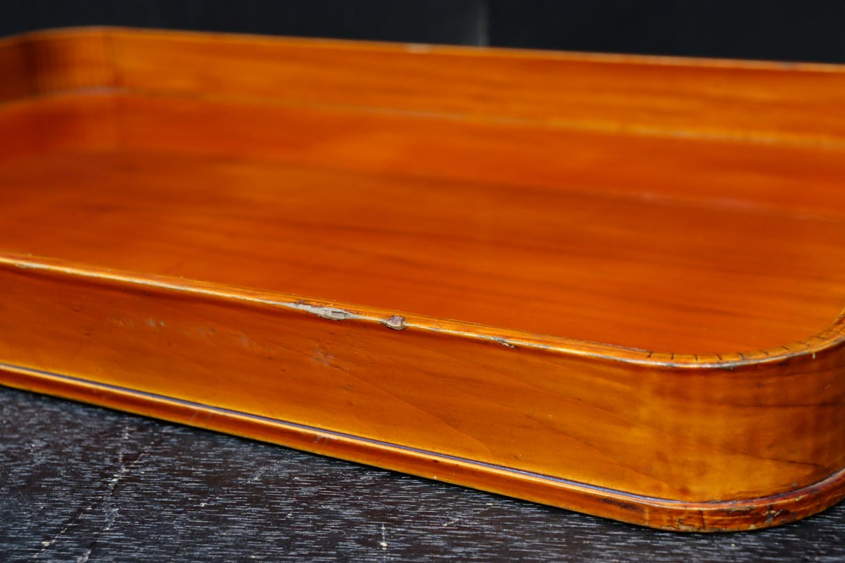 春慶塗りの艶みある色合いで上品な角盆　DC7759　