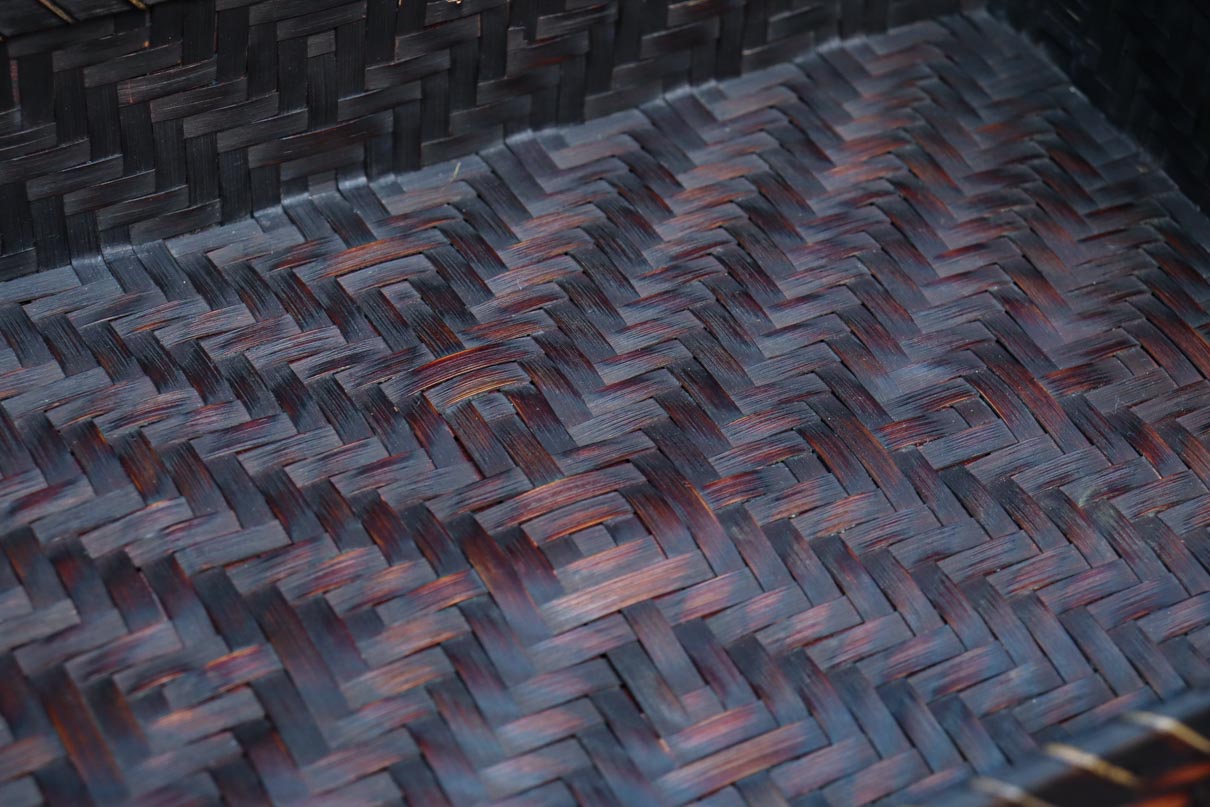 丁寧な竹編みが魅力の文入れ　DC7760