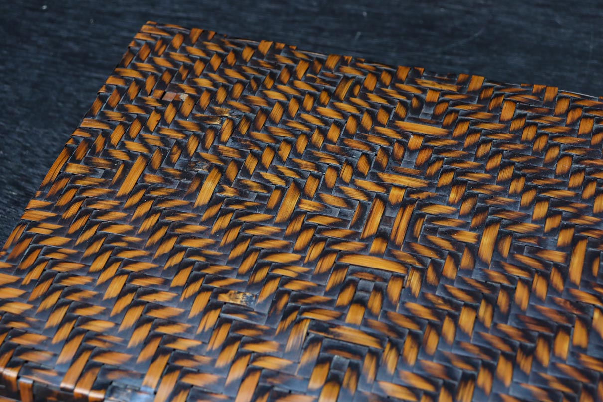 丁寧な竹編みが魅力の文入れ　DC7760