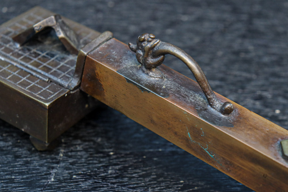 アンティーク雑貨 82 将棋をモチーフにした装飾が映える矢立 DC7763 – 古福庵