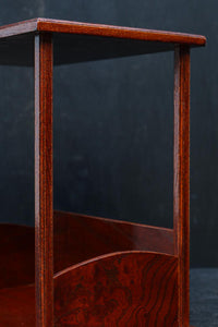 小サイズ！！ 杢目の流れが美しく艶やかな朱漆の飾り台　DC7790