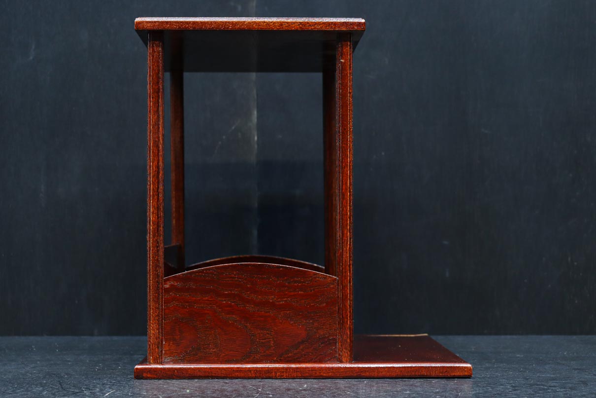 小サイズ！！ 杢目の流れが美しく艶やかな朱漆の飾り台　DC7790