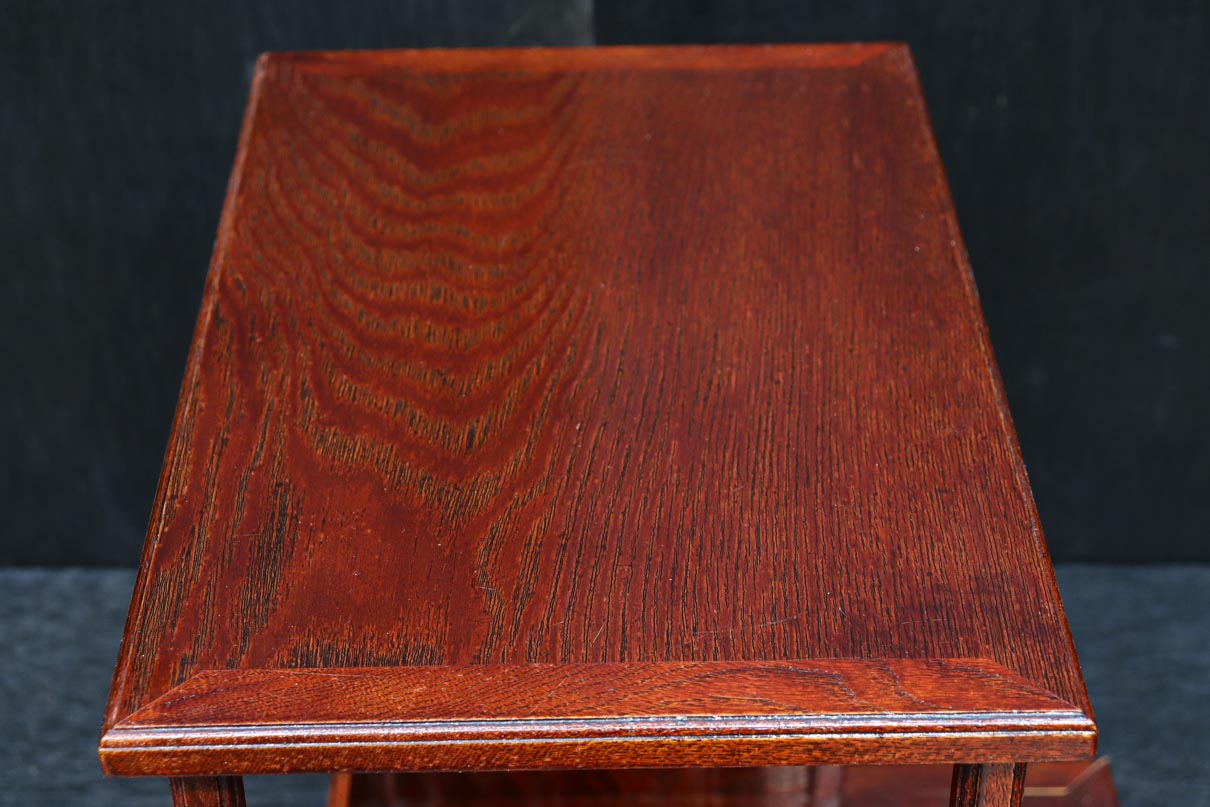 小サイズ！！ 杢目の流れが美しく艶やかな朱漆の飾り台　DC7790