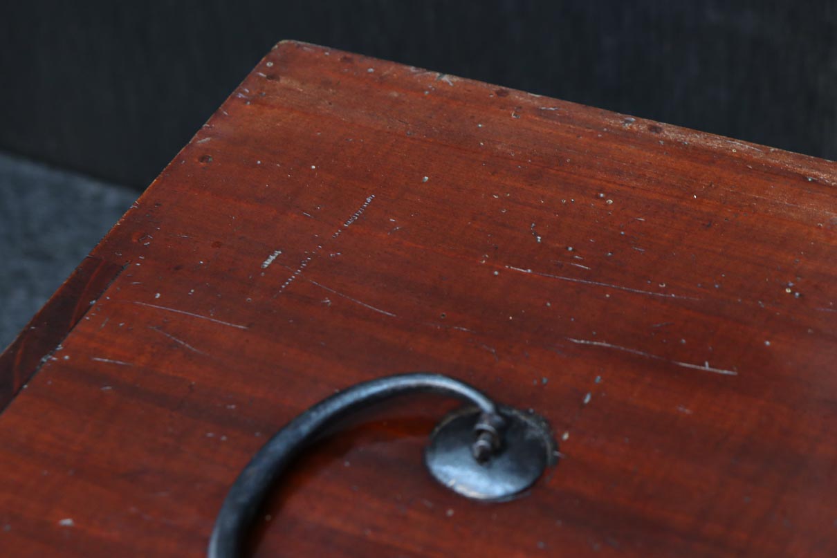 シンプルなデザインで使い勝手の良い小引き出し　DC7812