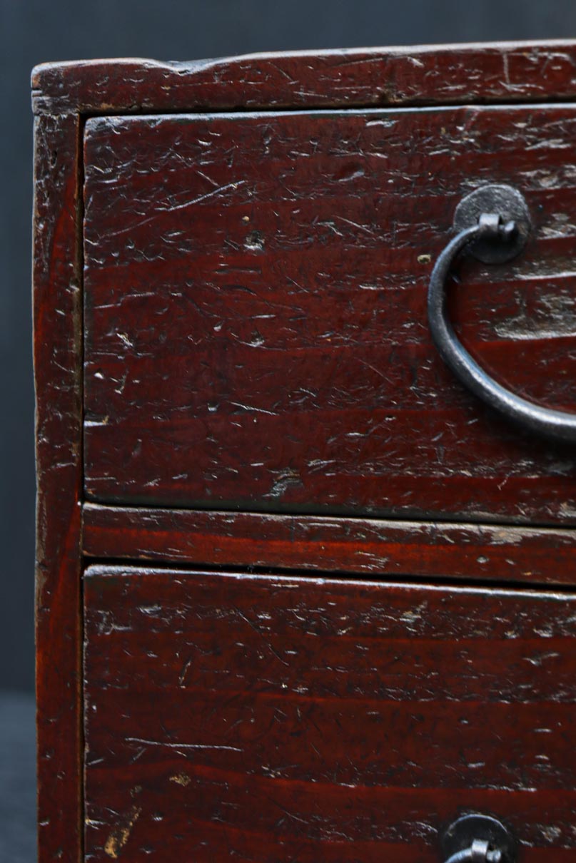 シンプルなデザインで使い勝手の良い小引き出し　DC7812