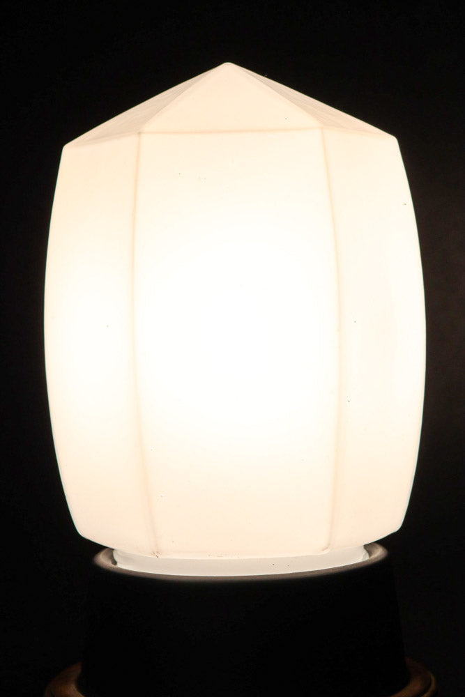 六角柱状のレトロ感溢れる天井直付け灯　DC7820