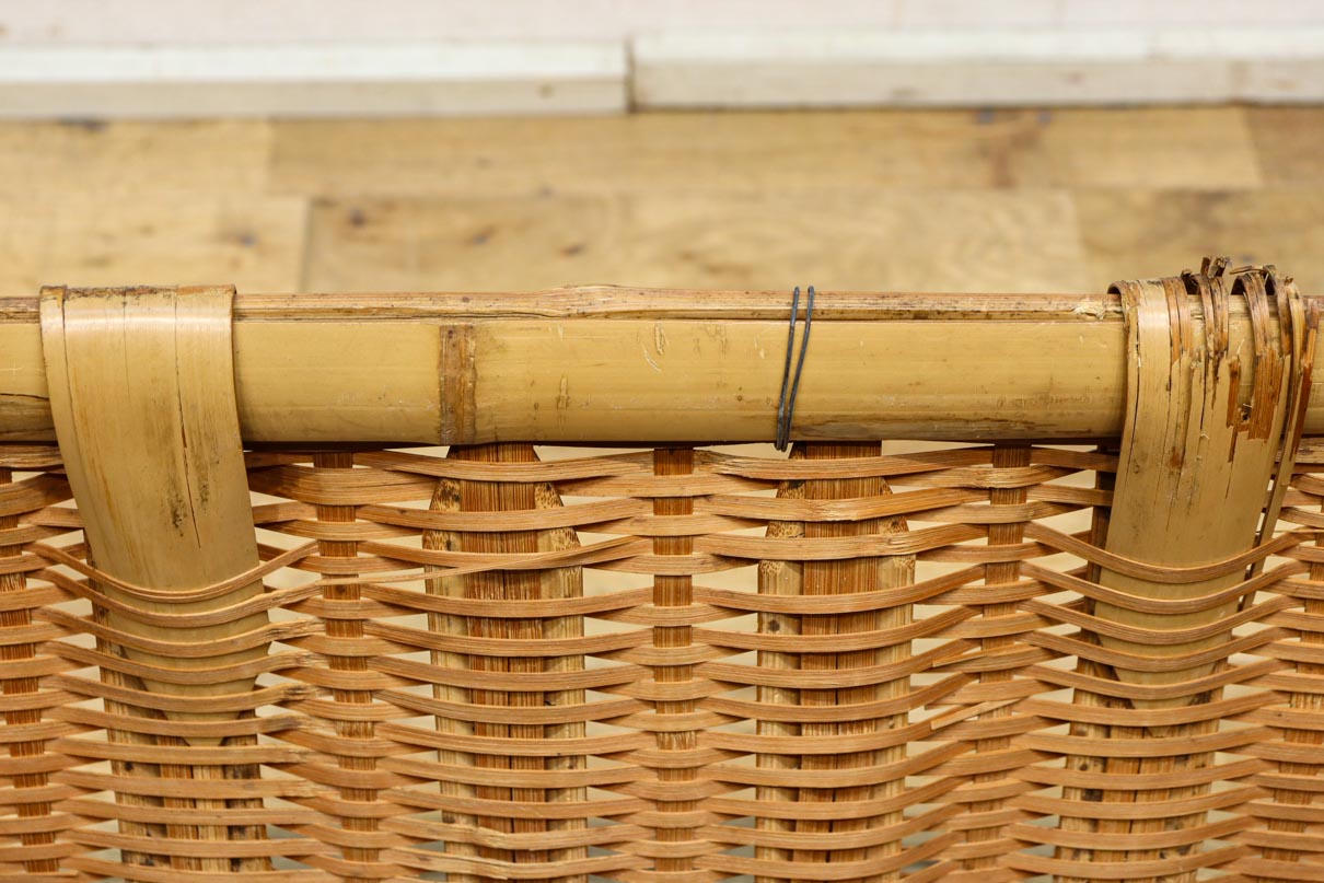 Antique tool (Bamboo woven basket) DC7841