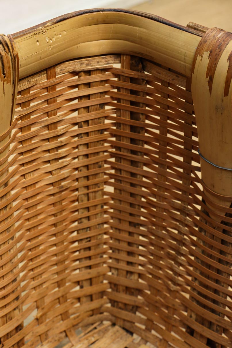 Antique tool (Bamboo woven basket) DC7841