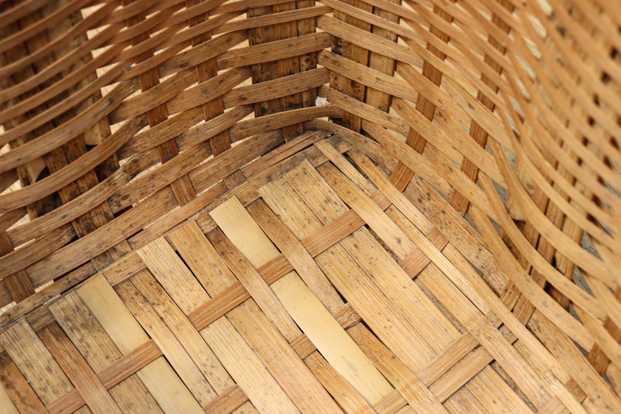 Antique tool (Bamboo woven basket) DC7841