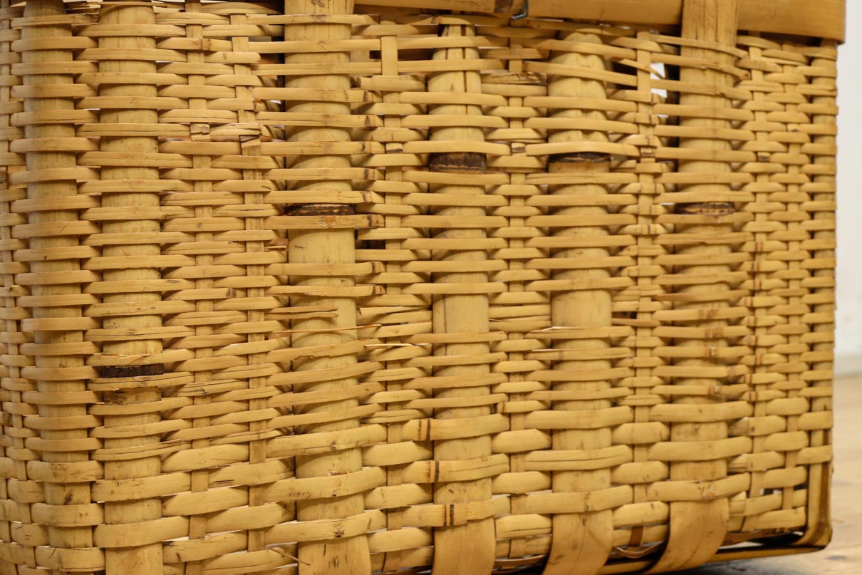 Antique tool (Bamboo woven basket) DC7841
