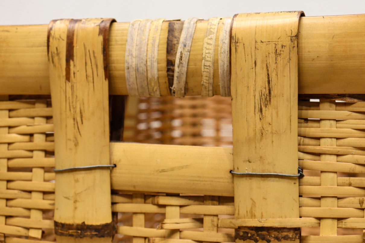 Antique tool (Bamboo woven basket) DC7841