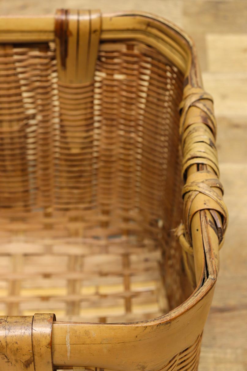 Antique tool (Bamboo woven basket) DC7842