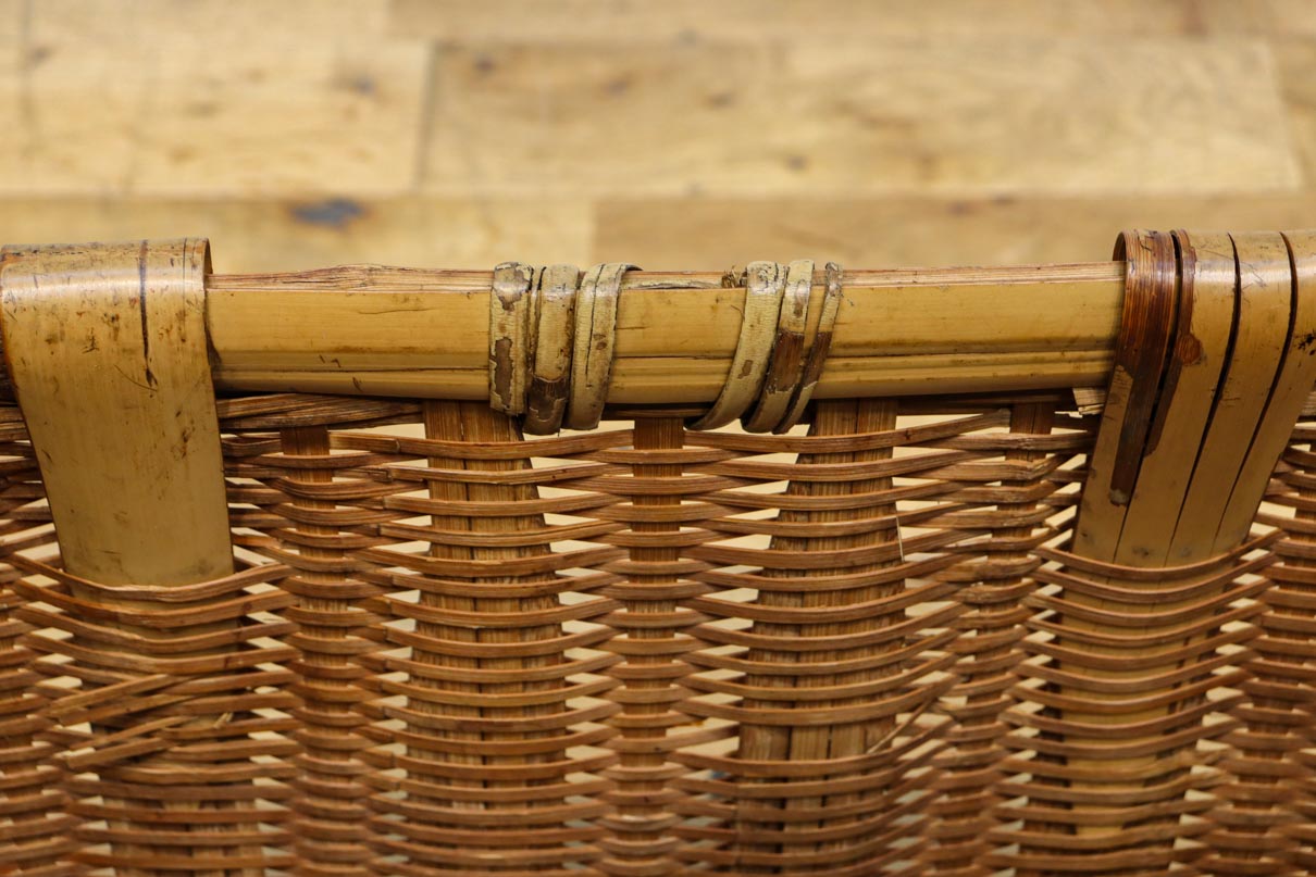 Antique tool (Bamboo woven basket) DC7842