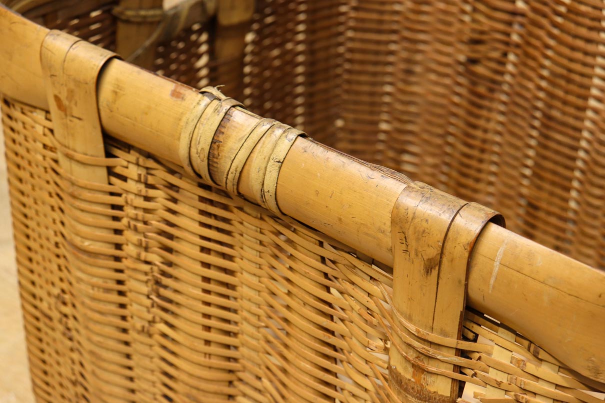 Antique tool (Bamboo woven basket) DC7842