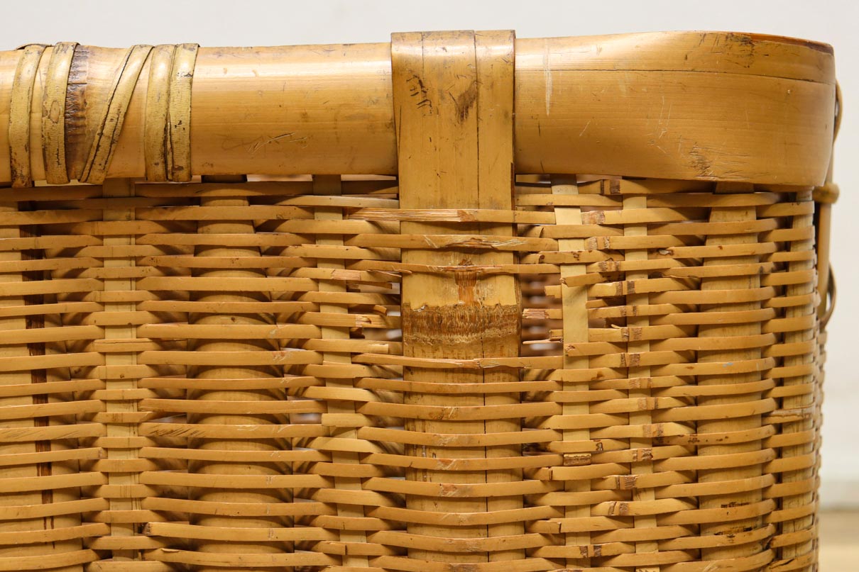 Antique tool (Bamboo woven basket) DC7842