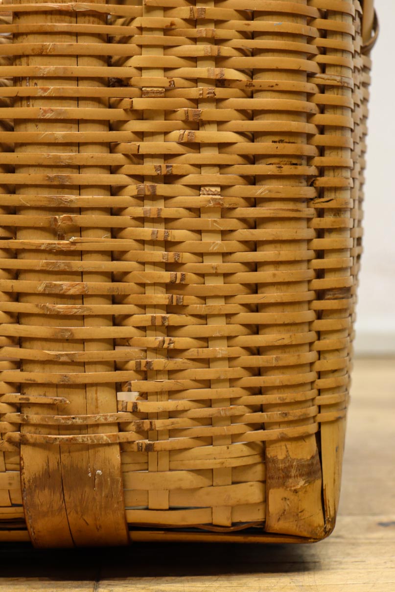 Antique tool (Bamboo woven basket) DC7842