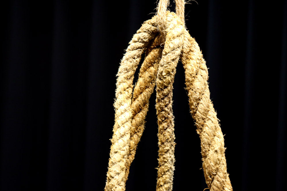 レトロな雰囲気ある竹編みの吊り丸カゴ　DC7843