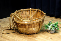 レトロな雰囲気ある竹編みの吊り丸カゴ　DC7843