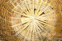 レトロな雰囲気ある竹編みの吊り丸カゴ　DC7843
