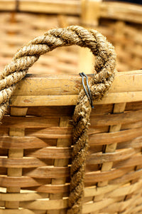 レトロな雰囲気ある竹編みの吊り丸カゴ　DC7843