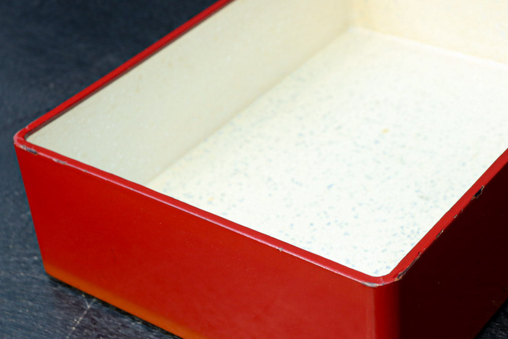 見事な蒔絵の朱漆の小箱　DC7857