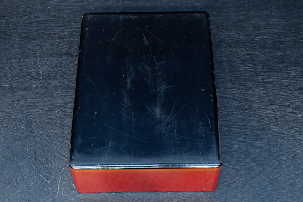 見事な蒔絵の朱漆の小箱　DC7857