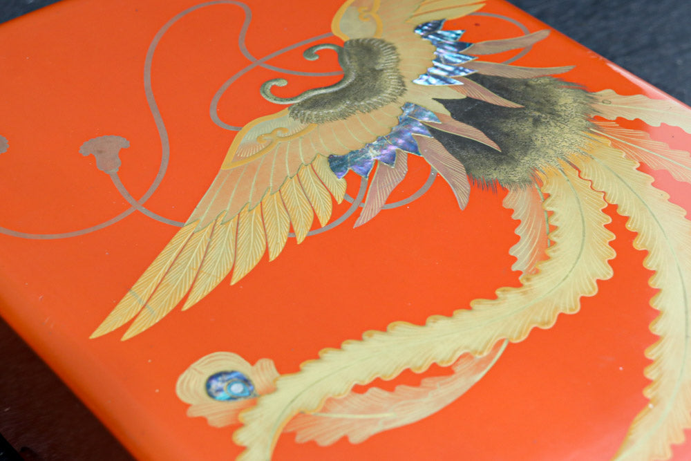 見事な蒔絵の朱漆の小箱　DC7857