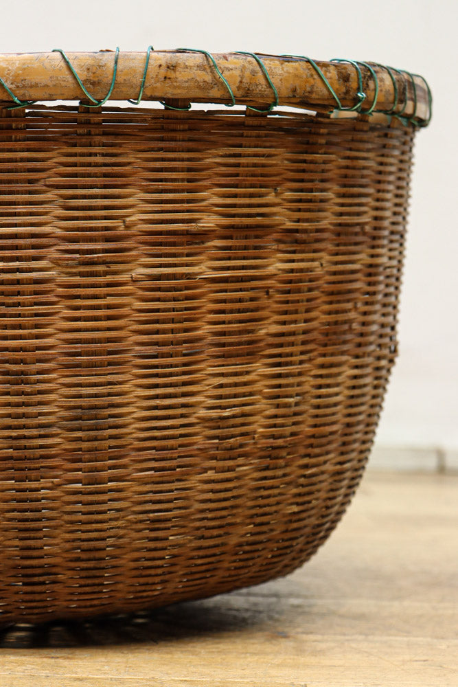 中型サイズ!! 丸みを帯びた優しいシルエットの丸カゴ　DC7862