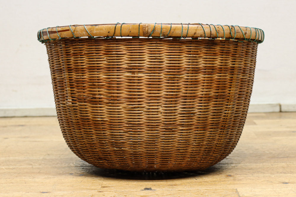 中型サイズ!! 丸みを帯びた優しいシルエットの丸カゴ　DC7862