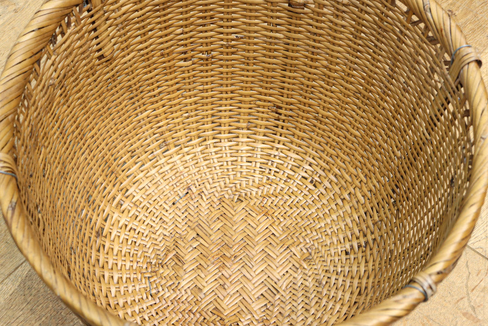 中型サイズ!! 深さのある柔らかい色合いの丸カゴ　DC7863