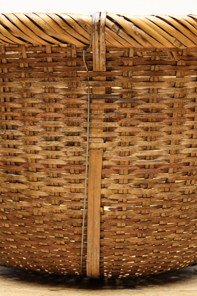 中型サイズ!! 深さのある柔らかい色合いの丸カゴ　DC7863