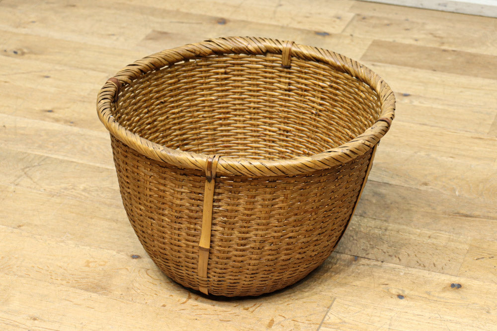中型サイズ!! 温かみのある風合いが魅力の丸カゴ　DC7864
