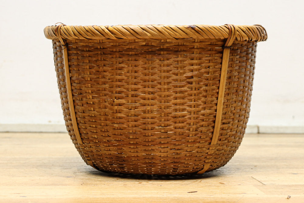 中型サイズ!! 温かみのある風合いが魅力の丸カゴ　DC7864