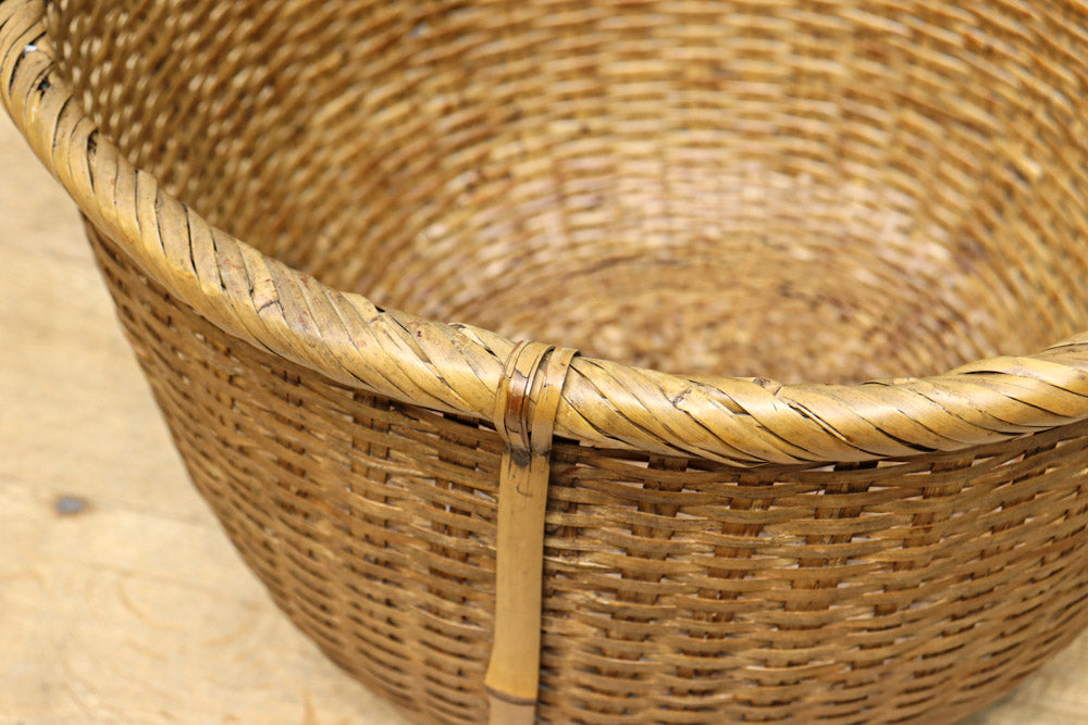 中型サイズ!! 温かみのある風合いが魅力の丸カゴ　DC7864