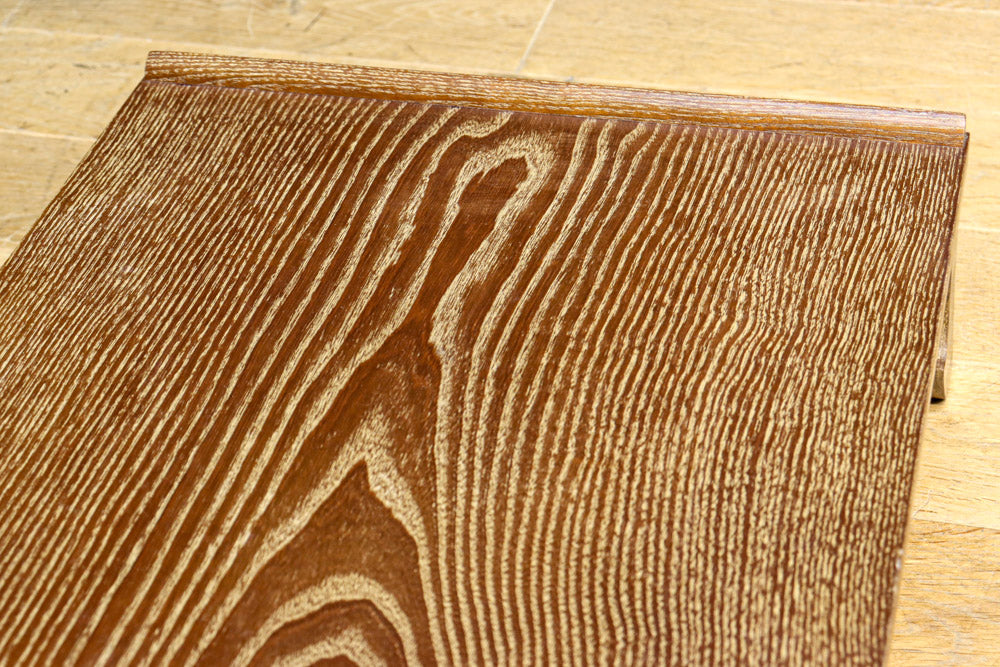 木地色の優雅な杢目が浮かぶ置台　DC7870