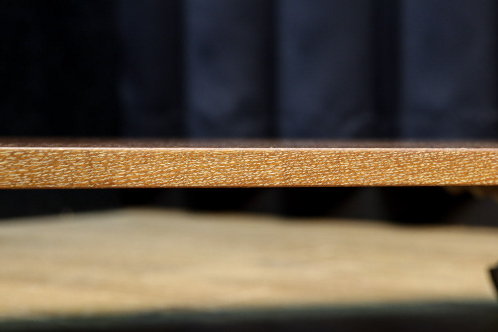 木地色の優雅な杢目が浮かぶ置台　DC7870