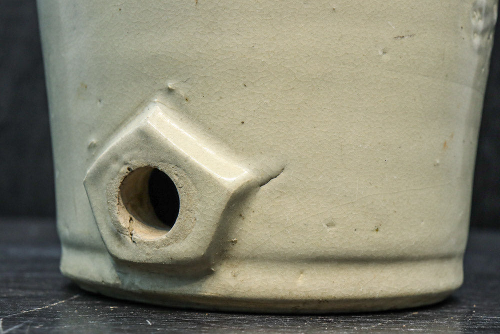 側面下に注ぎ口のあるどっしりと風格ある酒徳利 DC7875 – 古福庵