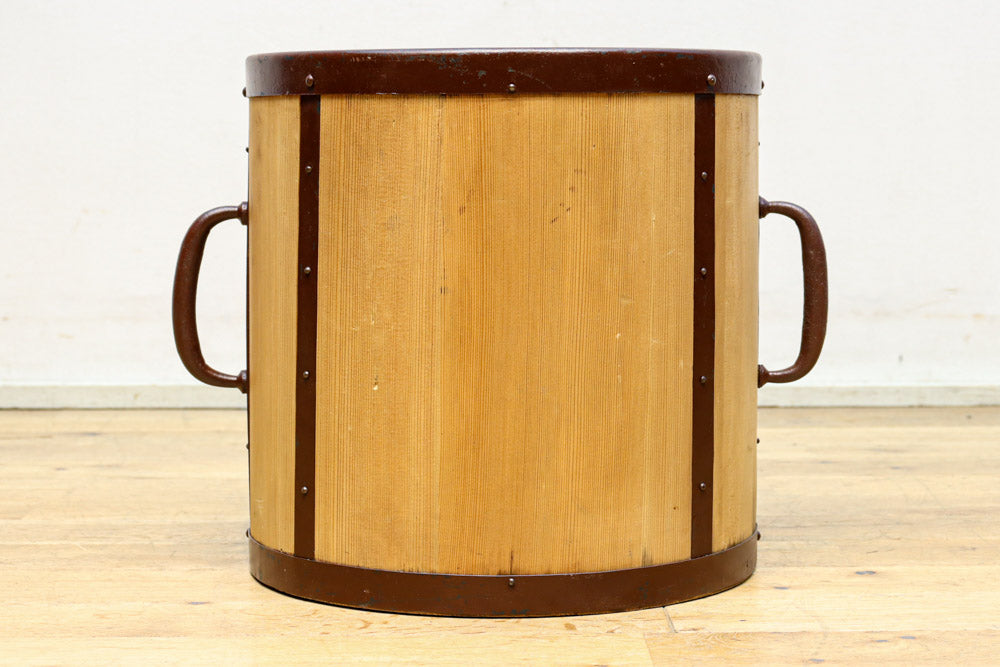 時代を重ねた風合い溢れる一斗マス　DC7881ghij　在庫(g:1 h:0 i:1 j:0)個