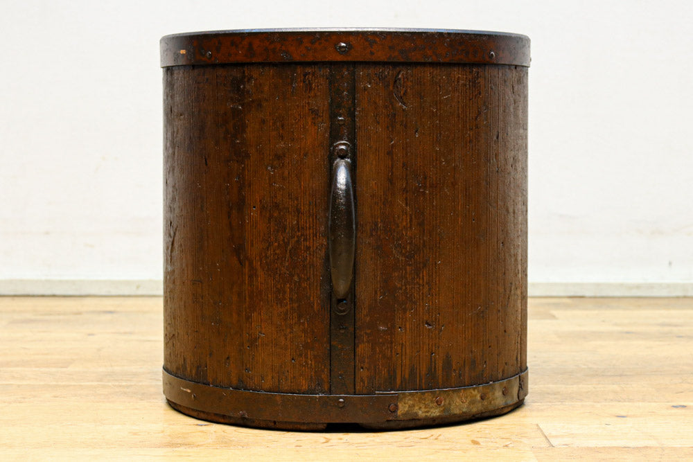 時代を重ねた風合い溢れる一斗マス　DC7881ghij　在庫(g:1 h:0 i:1 j:0)個