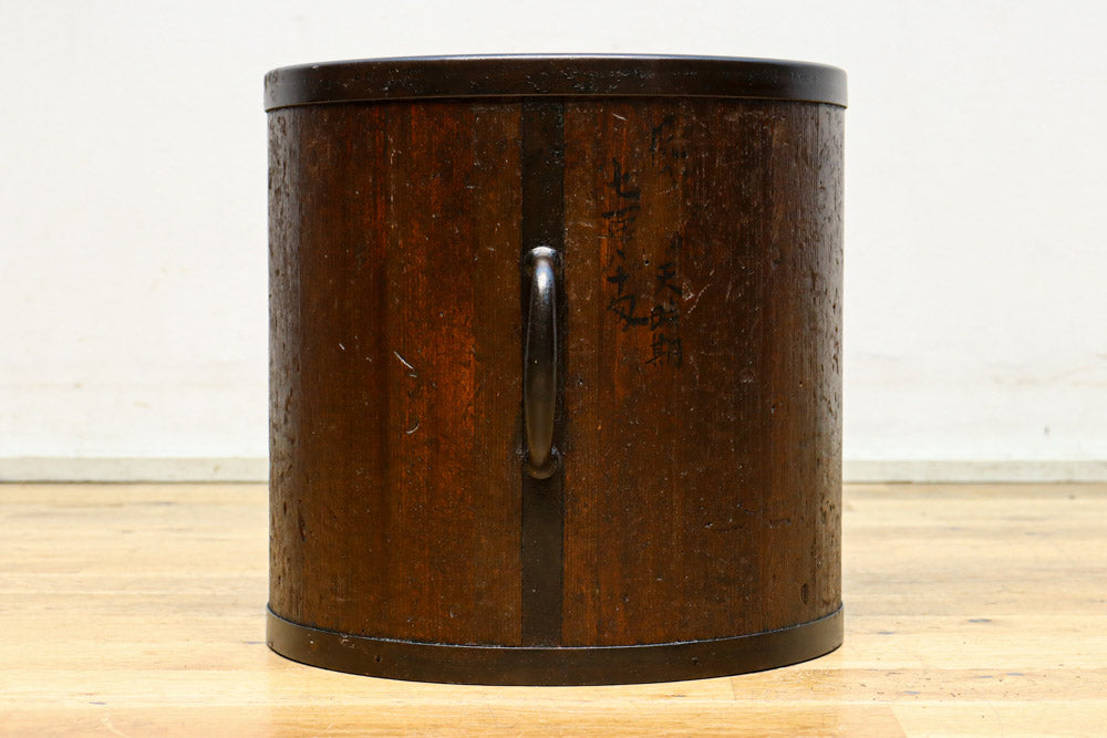 時代を重ねた風合い溢れる一斗マス　DC7881ghij　在庫(g:1 h:0 i:1 j:0)個