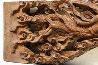 二人の天女が穏やかに空を舞う姿を描く彫刻飾り　DC7905