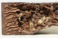 14人のお坊さんの交流会を細やかに描いた彫刻飾り　DC7906