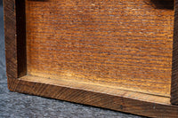 時代を重ねた古色の色合いで趣きのある銭箱　DC7908