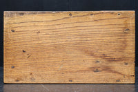 時代を重ねた古色の色合いで趣きのある銭箱　DC7908