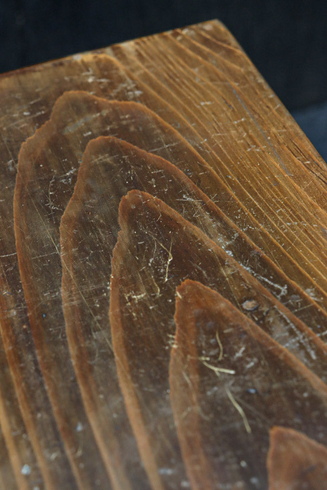 落ち着いた色彩が風格を感じさせる針箱　DC7909