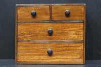 落ち着いた色彩が風格を感じさせる針箱　DC7909