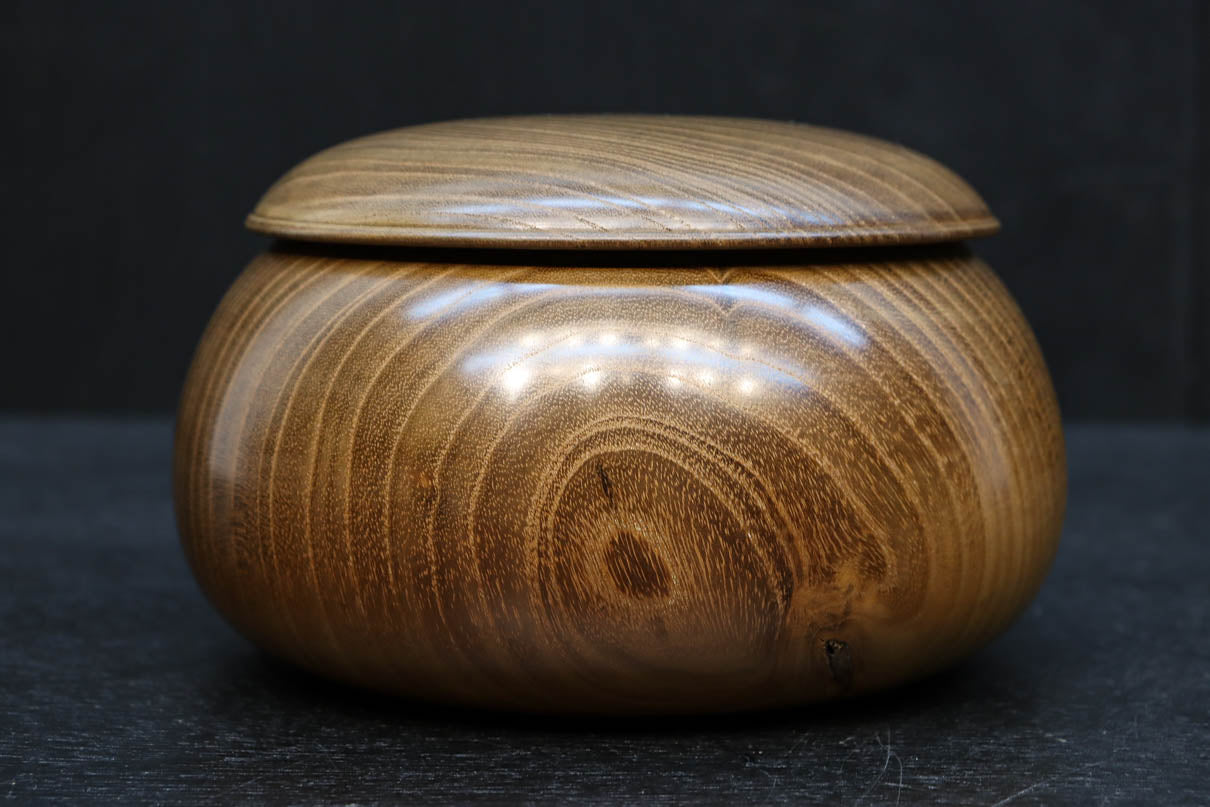 優美な杢目で温かみのある碁笥　DC7918　在庫2個