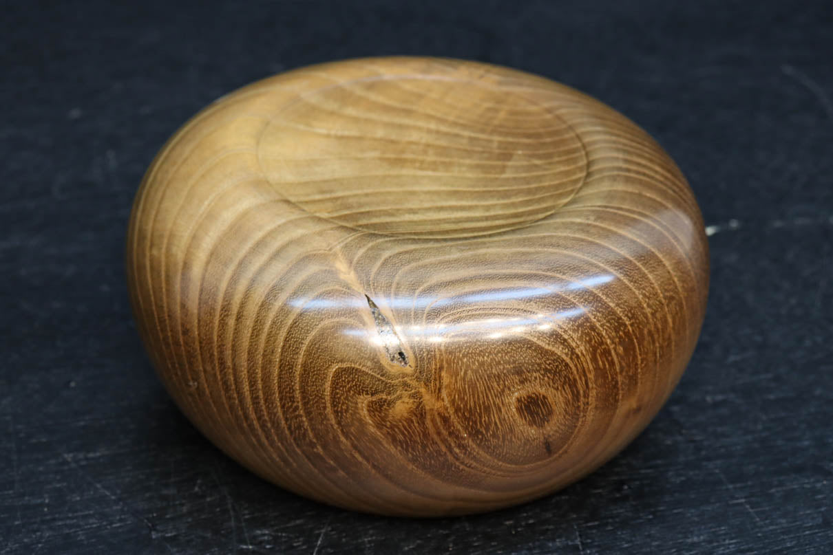 優美な杢目で温かみのある碁笥　DC7918　在庫2個